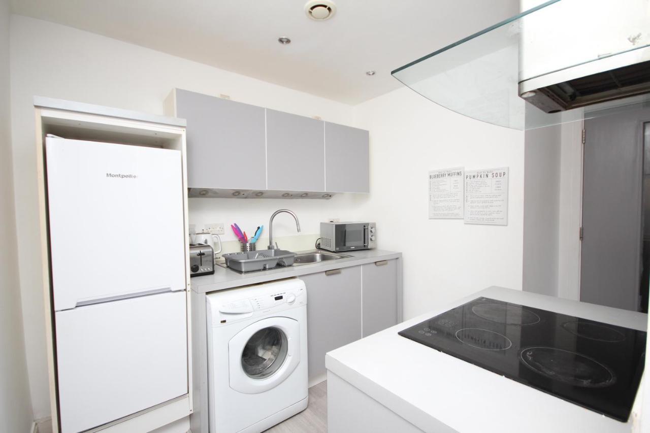 1 Bedroom Apartment, In City Centre, Chinese Quarter * Birmingham